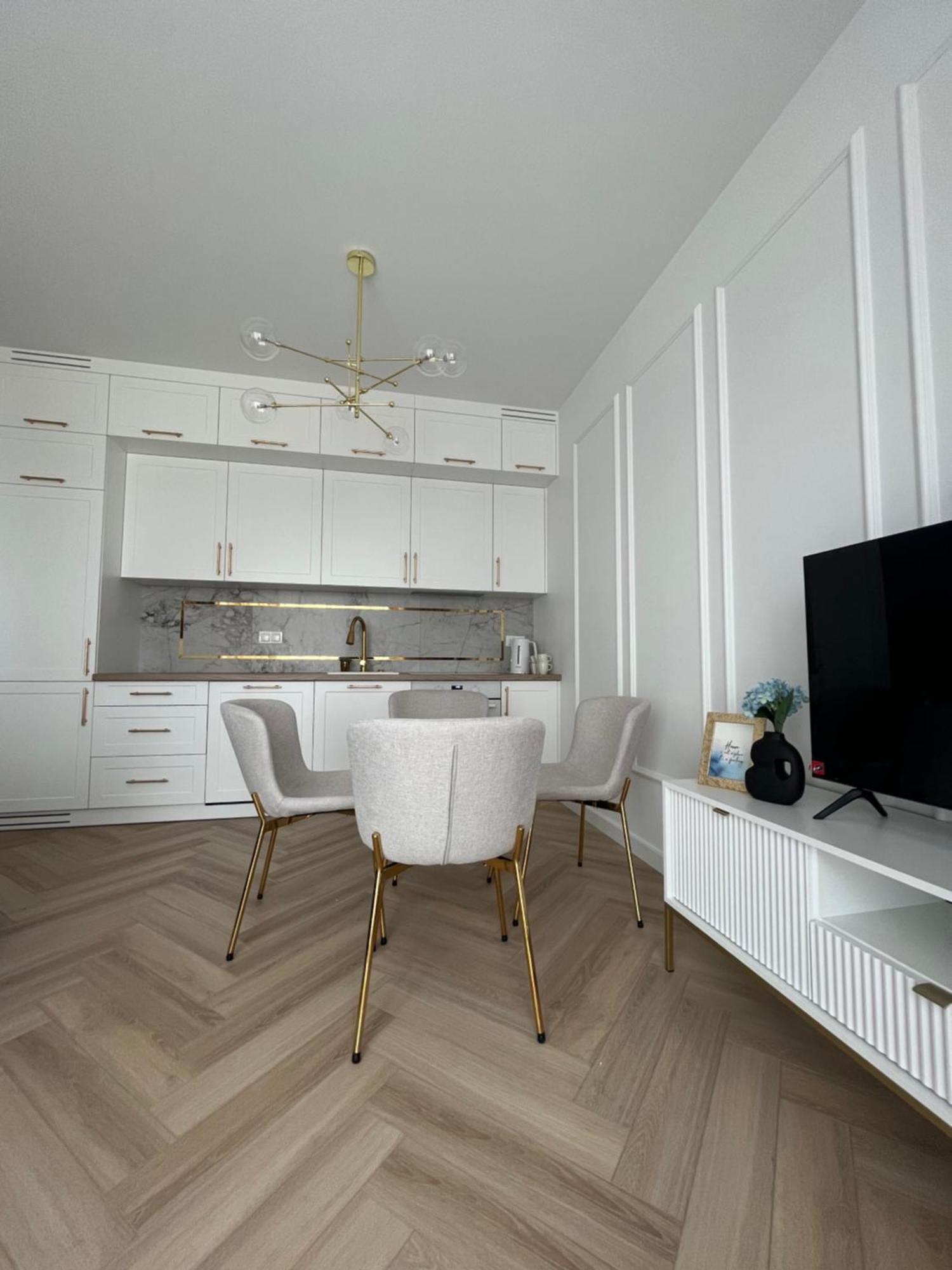 Apartament Vulcano Komfort Nowy Ursus Warsaw Luaran gambar